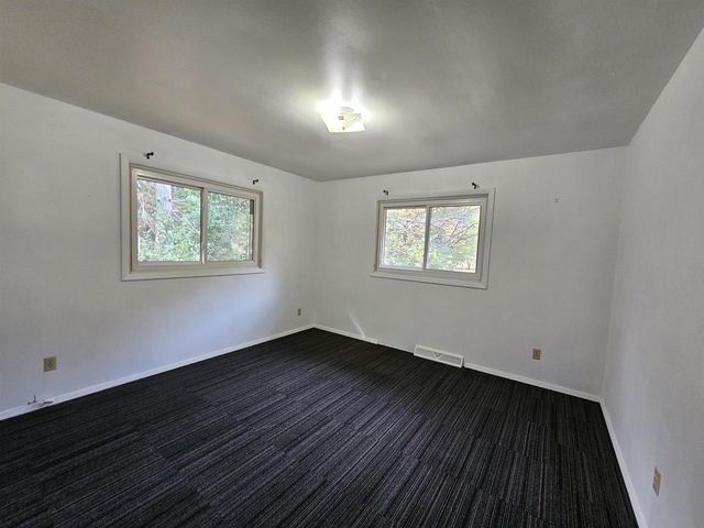 N2071 MARY JANE CIRCLE, Waupaca, WI 54981