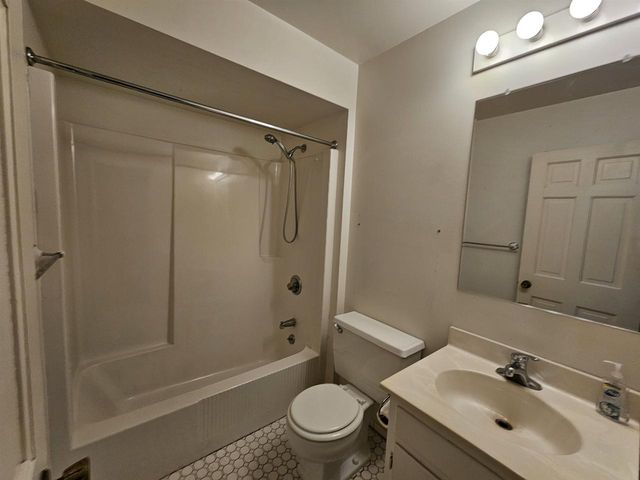 N2071 MARY JANE CIRCLE, Waupaca, WI 54981