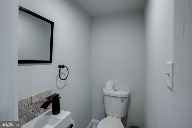 16 W PALMER AVE, Collingswood, NJ 08108