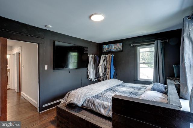 16 W PALMER AVE, Collingswood, NJ 08108