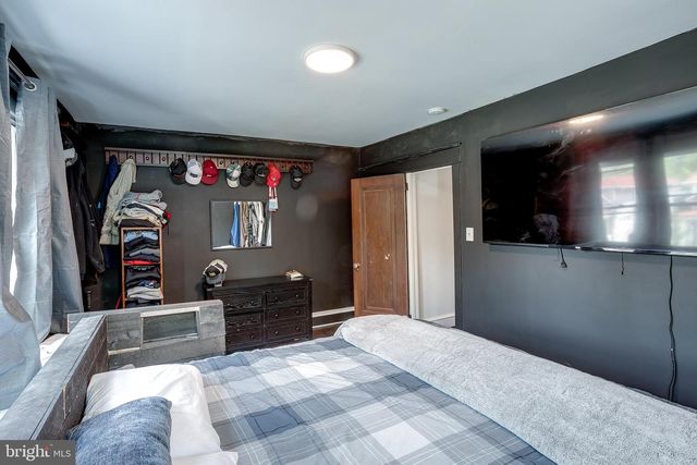 16 W PALMER AVE, Collingswood, NJ 08108