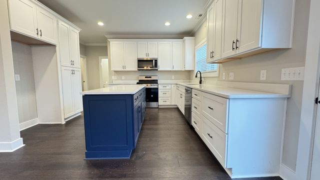 203 Campfire Ct, Winchester, TN 37398