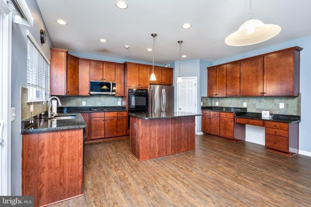 16104 MOUNTAIN EAGLE CT, Woodbridge, VA 22191