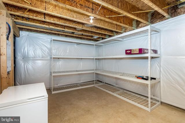 16104 MOUNTAIN EAGLE CT, Woodbridge, VA 22191