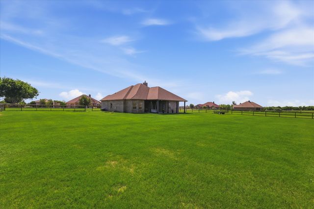 5560 Virginia Drive, Dish, TX 76247