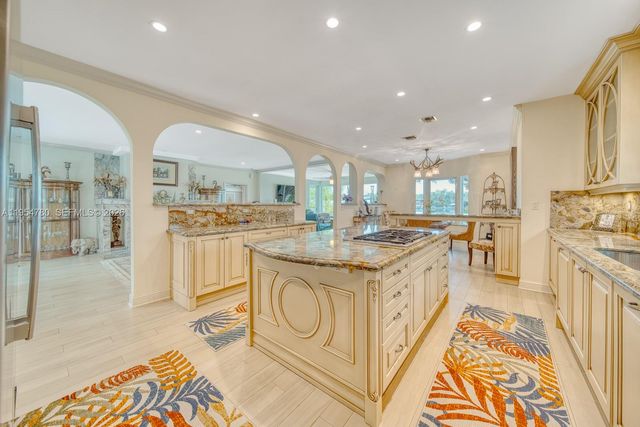 170 S Hibiscus Dr, Miami Beach, FL 33139