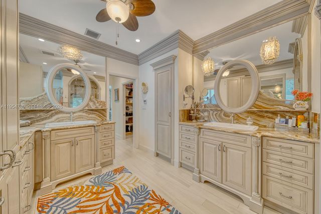 170 S Hibiscus Dr, Miami Beach, FL 33139