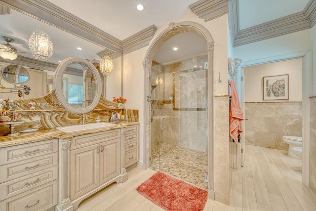 170 S Hibiscus Dr, Miami Beach, FL 33139