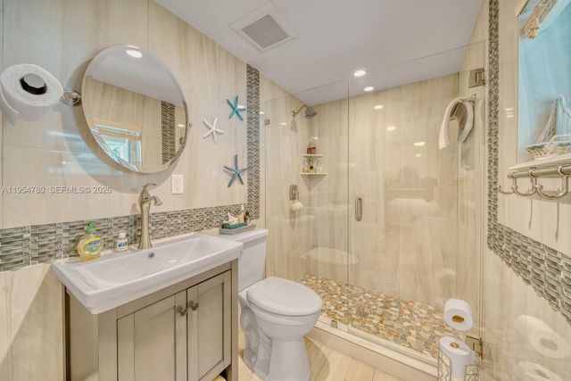 170 S Hibiscus Dr, Miami Beach, FL 33139