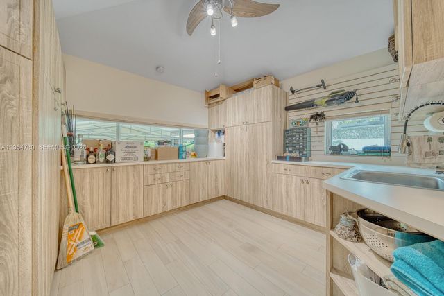 170 S Hibiscus Dr, Miami Beach, FL 33139