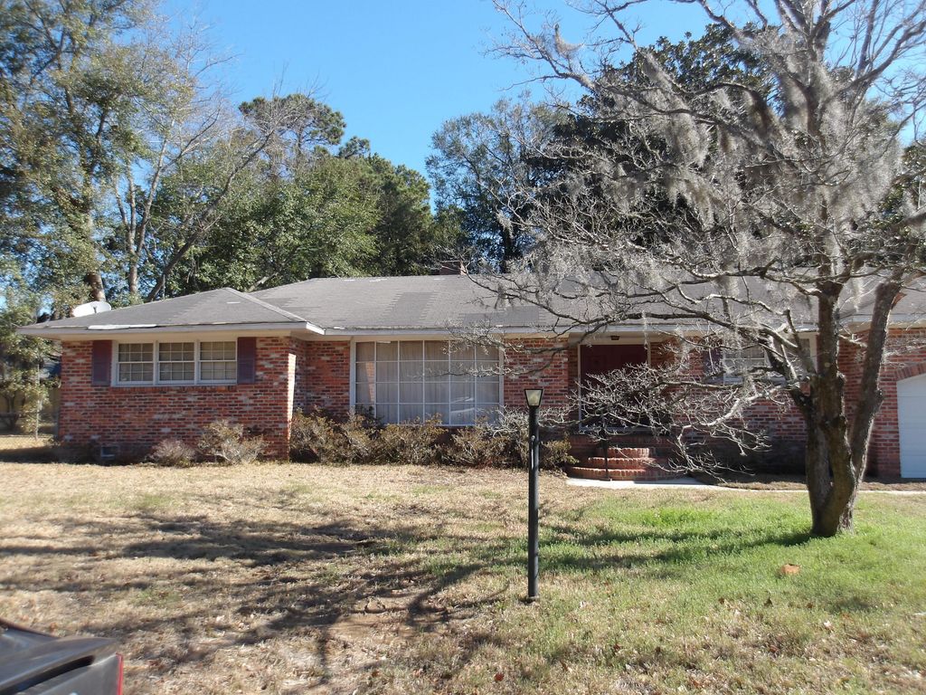 742 Condon Drive, Charleston, SC 29412