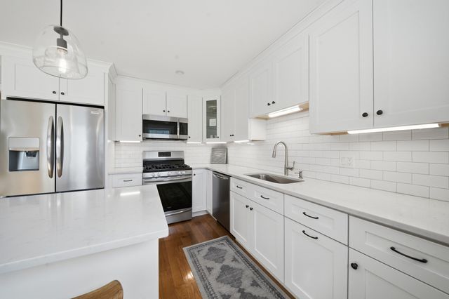61 Valley St 2, Wakefield, MA 01880