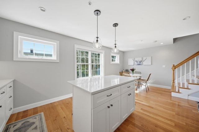 61 Valley St 2, Wakefield, MA 01880