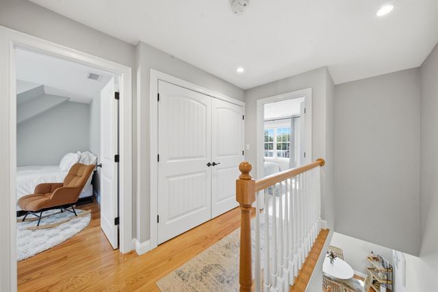 61 Valley St 2, Wakefield, MA 01880