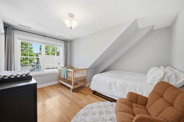 61 Valley St 2, Wakefield, MA 01880