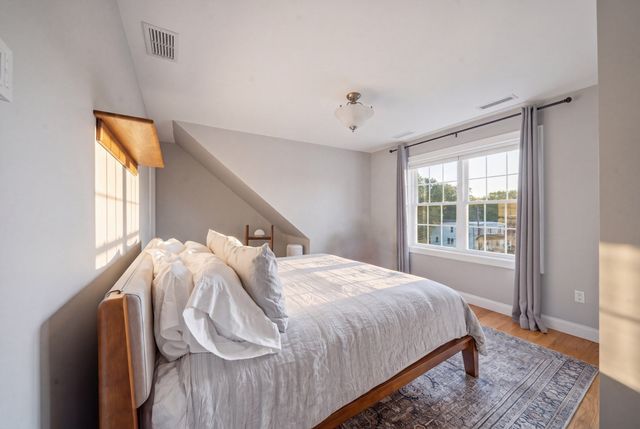 61 Valley St 2, Wakefield, MA 01880