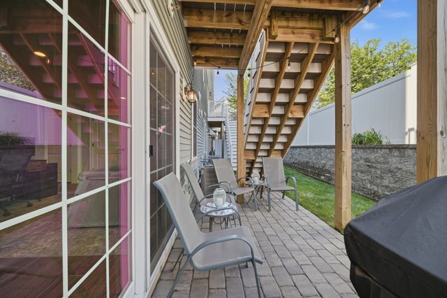 61 Valley St 2, Wakefield, MA 01880