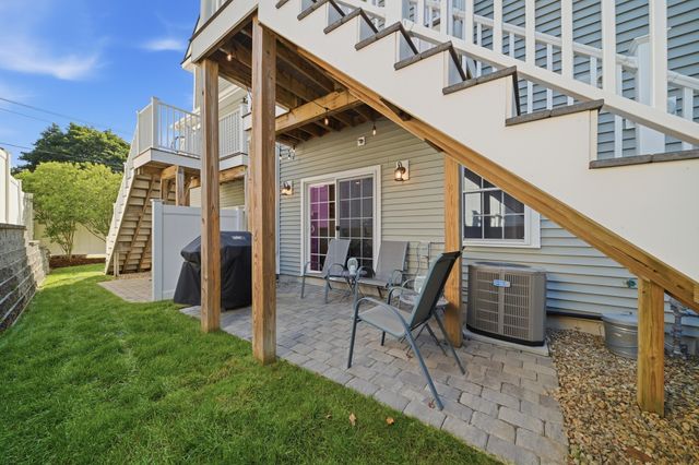 61 Valley St 2, Wakefield, MA 01880