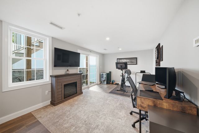 61 Valley St 2, Wakefield, MA 01880