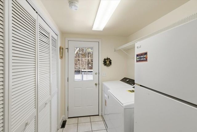 32 Niagara, Yarmouth, MA 02673