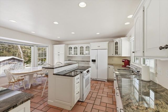 32 Niagara, Yarmouth, MA 02673