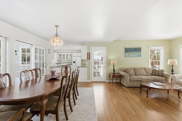 32 Niagara, Yarmouth, MA 02673