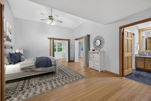 25717 TROON AVENUE, Sorrento, FL 32776