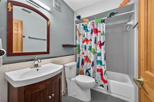 25717 TROON AVENUE, Sorrento, FL 32776