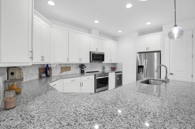 225 Gypsy Palace Lane, Daytona Beach, FL 32124
