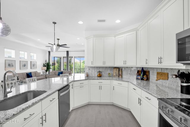 225 Gypsy Palace Lane, Daytona Beach, FL 32124
