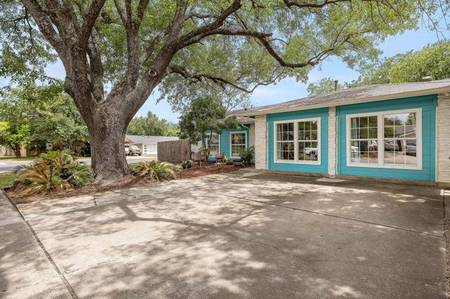 5702 Palo Blanco LN A, Austin, TX 78744