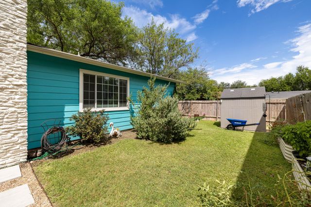 5702 Palo Blanco LN A, Austin, TX 78744