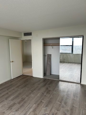 7234 W North Avenue 1113, Elmwood Park, IL 60707