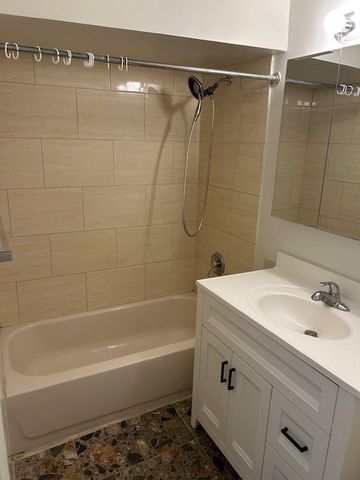 7234 W North Avenue 1113, Elmwood Park, IL 60707