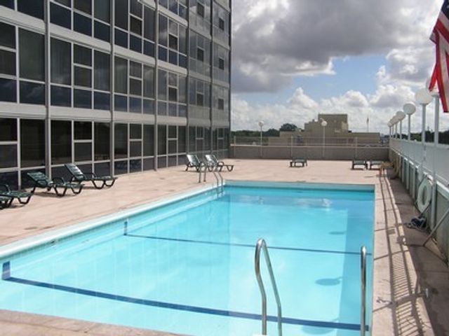 7234 W North Avenue 1113, Elmwood Park, IL 60707