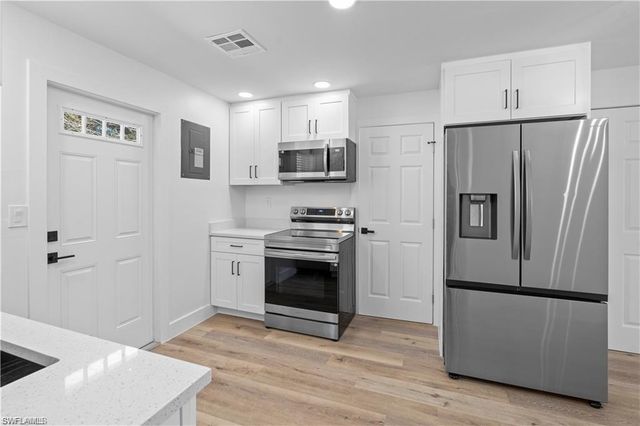 1855 Danford ST A, Naples, FL 34112