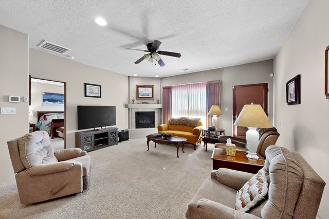 1732 Cliffside Drive NW, Albuquerque, NM 87105