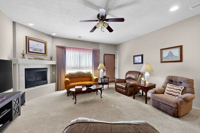 1732 Cliffside Drive NW, Albuquerque, NM 87105