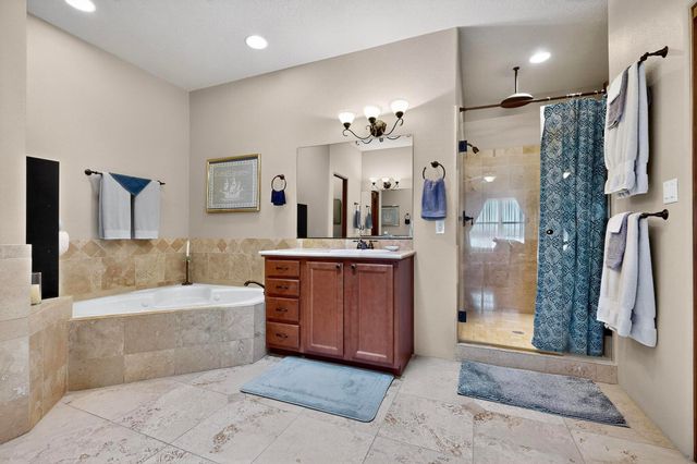 1732 Cliffside Drive NW, Albuquerque, NM 87105