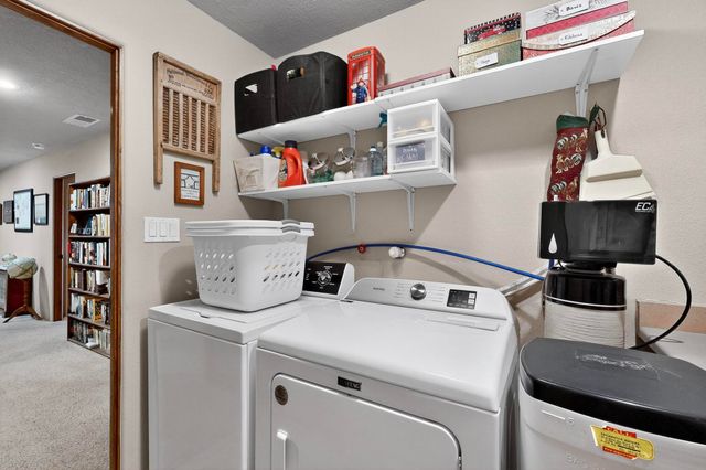 1732 Cliffside Drive NW, Albuquerque, NM 87105