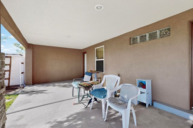 1732 Cliffside Drive NW, Albuquerque, NM 87105