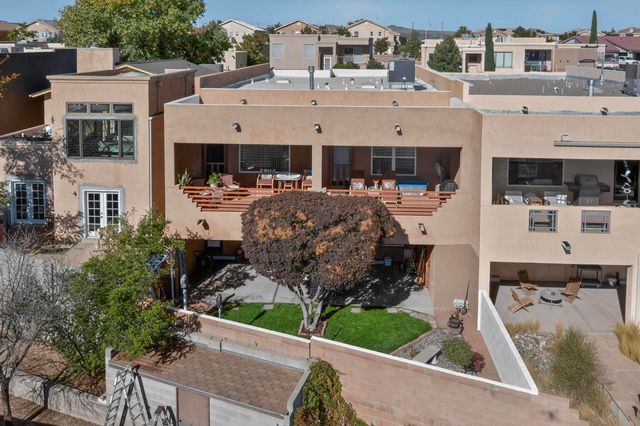 1732 Cliffside Drive NW, Albuquerque, NM 87105