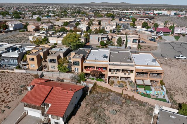 1732 Cliffside Drive NW, Albuquerque, NM 87105