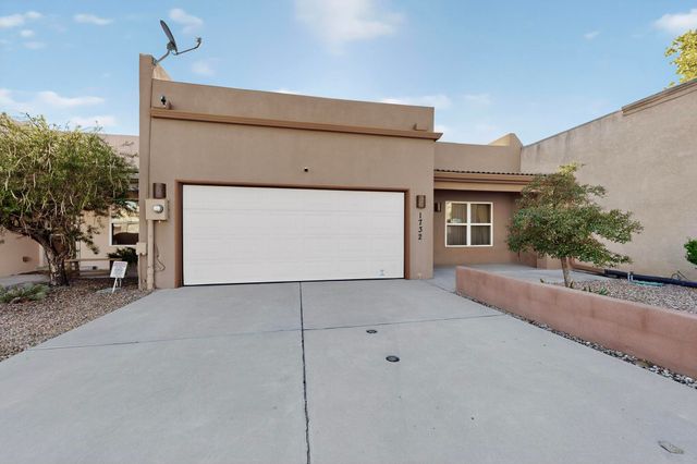 1732 Cliffside Drive NW, Albuquerque, NM 87105