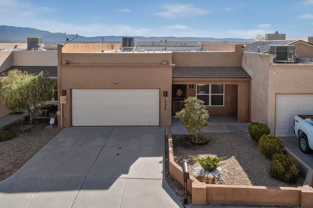 1732 Cliffside Drive NW, Albuquerque, NM 87105