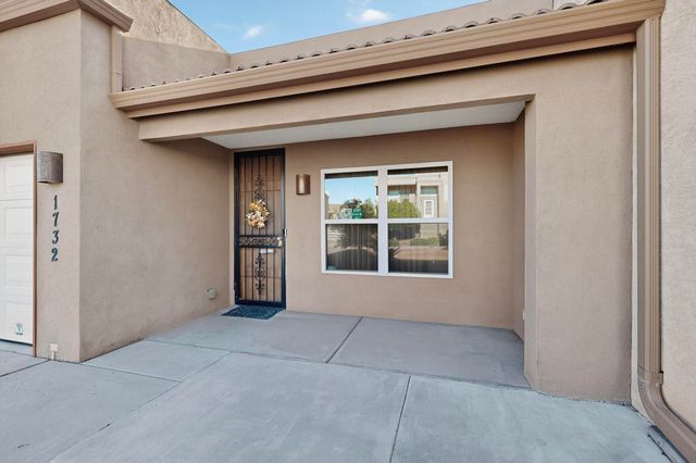 1732 Cliffside Drive NW, Albuquerque, NM 87105
