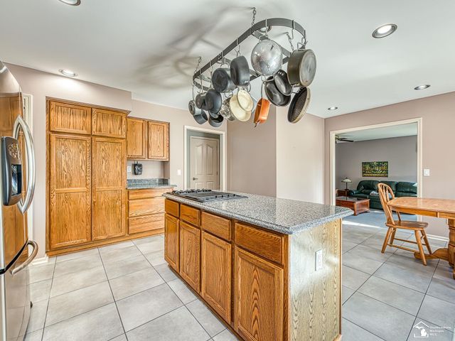 839 Kings Park Road, Monroe Twp, MI 48161