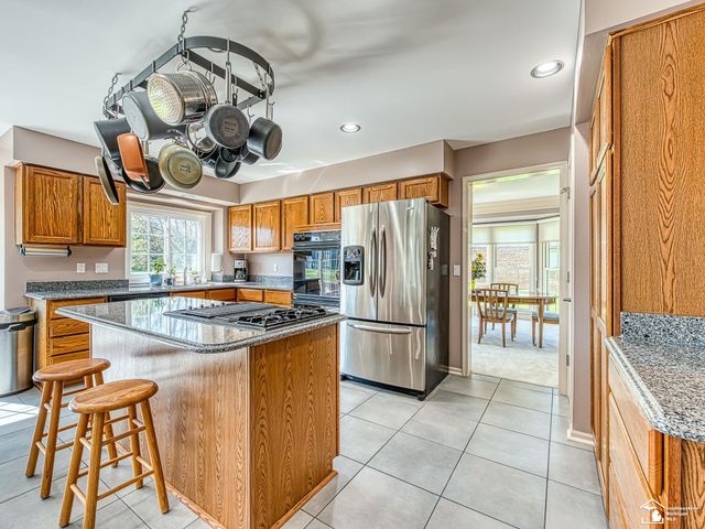 839 Kings Park Road, Monroe Twp, MI 48161