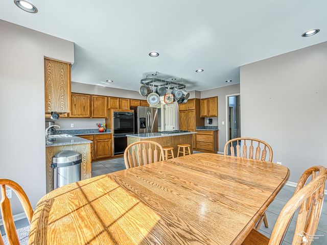 839 Kings Park Road, Monroe Twp, MI 48161