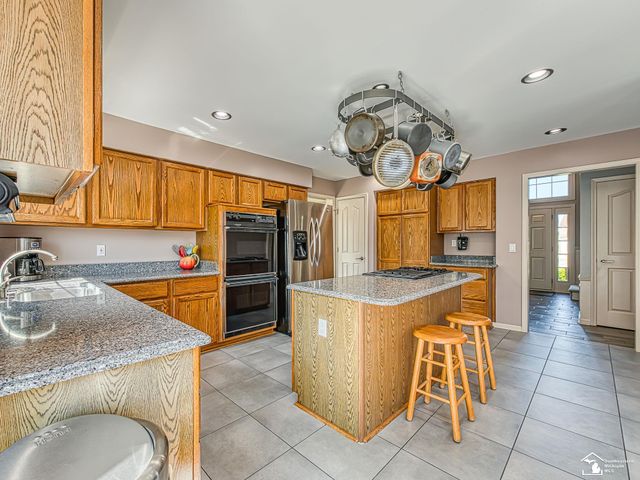 839 Kings Park Road, Monroe Twp, MI 48161